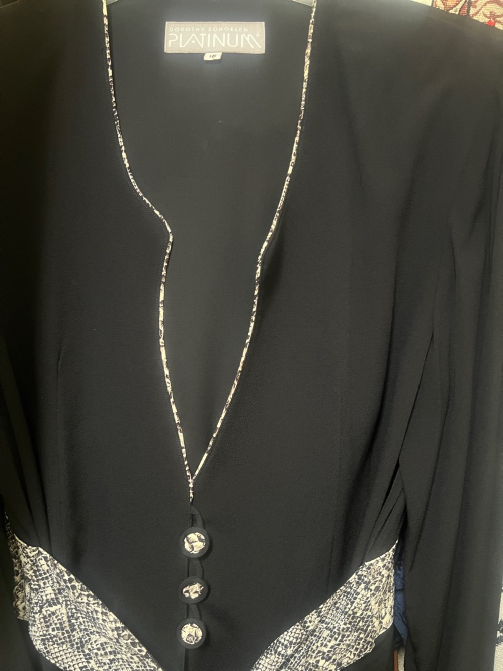 Sag Harbor Concepts Platinum Black V-Neck Jacket with Pattern Trim